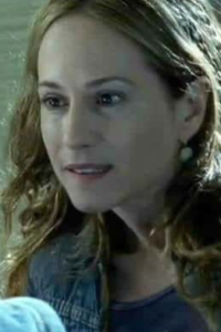 Thirteen [Holly Hunter]